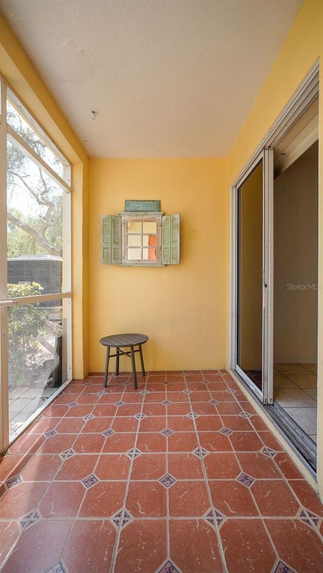 176 Coquina Bay Dr Drive , Saint Petersburg, FL 33705 Photo