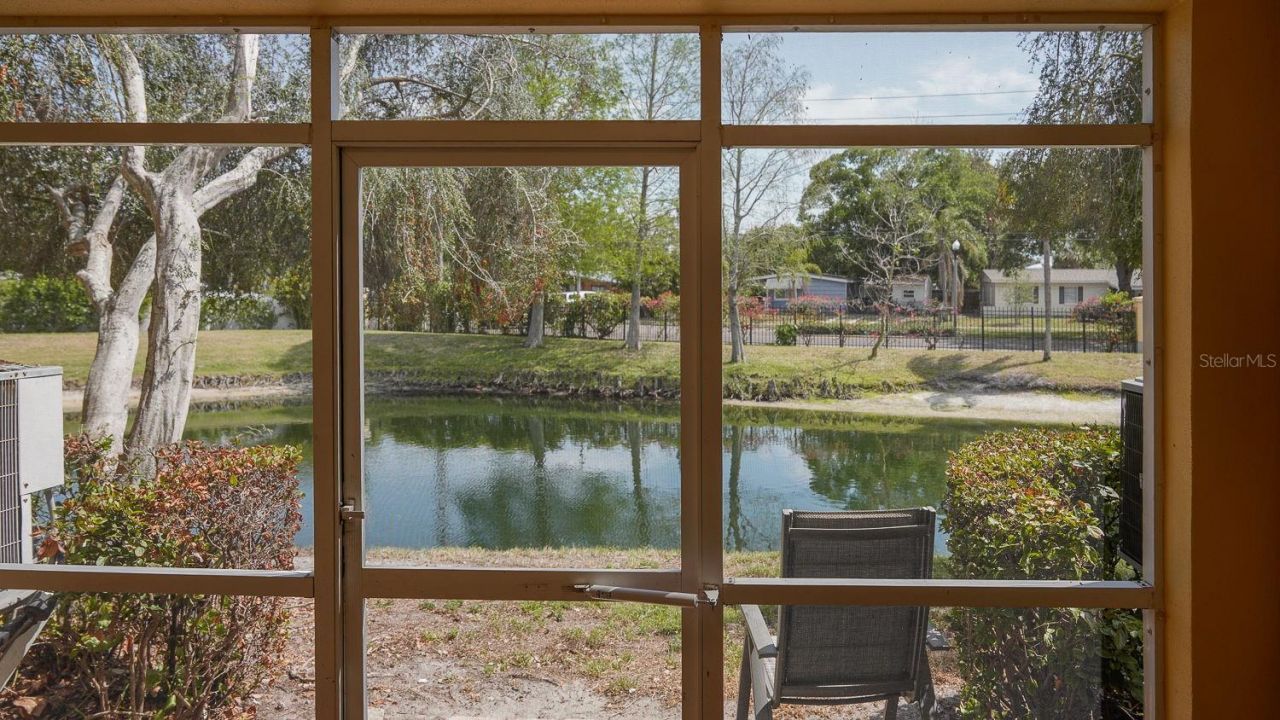 176 Coquina Bay Dr Drive , Saint Petersburg, FL 33705 Photo