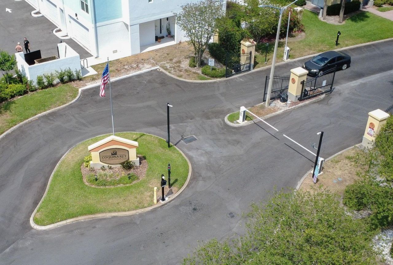 176 Coquina Bay Dr Drive , Saint Petersburg, FL 33705 Photo