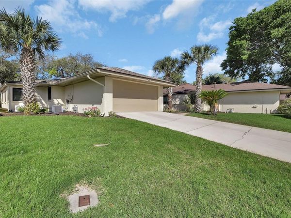136 TURNBERRY CIRCLE , NEW SMYRNA BEACH, FL 32168