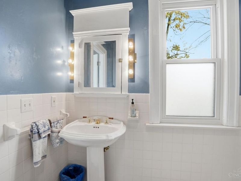 3966 Rose Hill Avenue, Cincinnati, OH 45229 Photo 47
