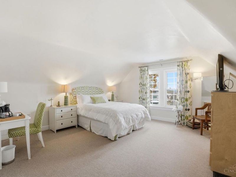 3966 Rose Hill Avenue, Cincinnati, OH 45229 Photo 57