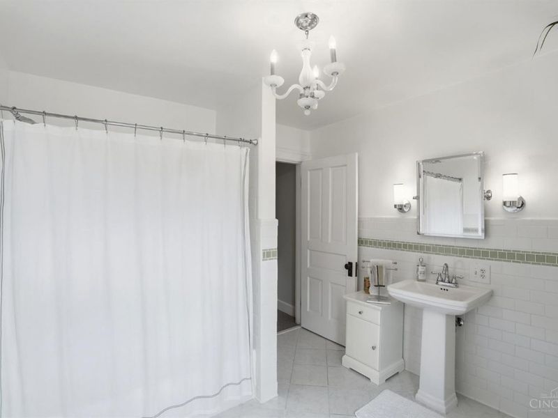 3966 Rose Hill Avenue, Cincinnati, OH 45229 Photo 62