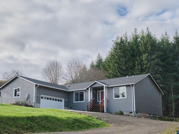 1305 SW Illihe Rd, Dallas, OR 97338