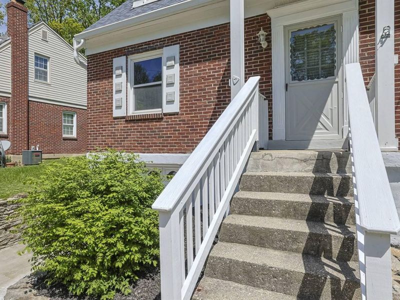 40 Edwards Court, Fort Thomas, KY 41075 Photo 3