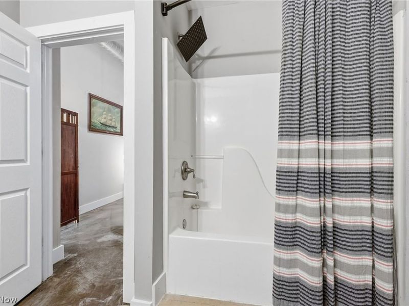 8205 Franklin Boulevard, Unit 3, Cleveland, OH 44102 Photo 18