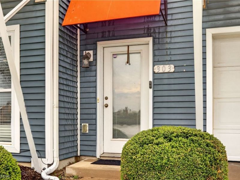 303 Arizona Avenue, Lorain, OH 44052 Photo 3