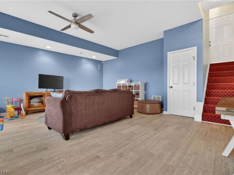 303 Arizona Avenue, Lorain, OH 44052 Photo 35