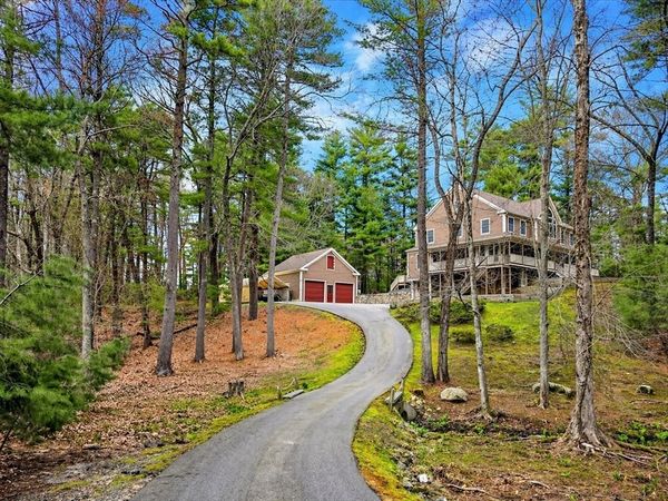 17 Baltzer Dr, Pembroke, MA 02359