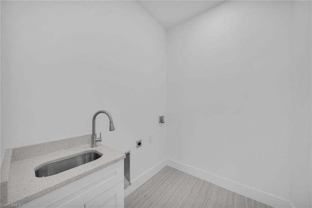 3539 NE 14th Pl , Cape Coral, FL 33909 Photo