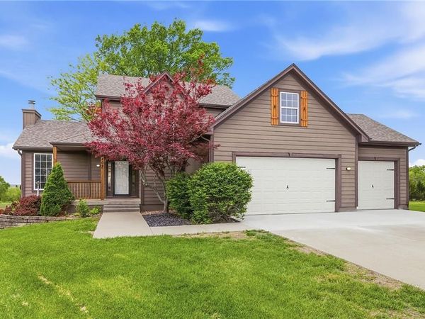 407 Shady Lane, Pleasant Hill, MO 64080