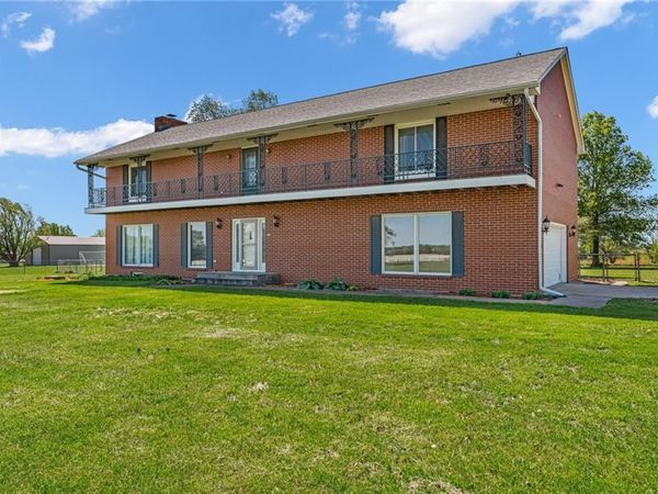 9335 SW 61st Street, Topeka, KS 66610