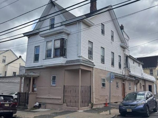 564 River St, Paterson, NJ 07524
