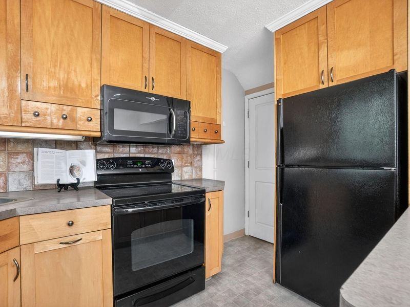 4065 Indianola Avenue, Unit 2A, Columbus, OH 43214 Photo 14