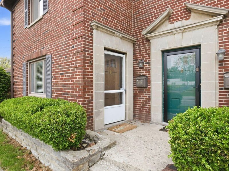 4065 Indianola Avenue, Unit 2A, Columbus, OH 43214 Photo 2