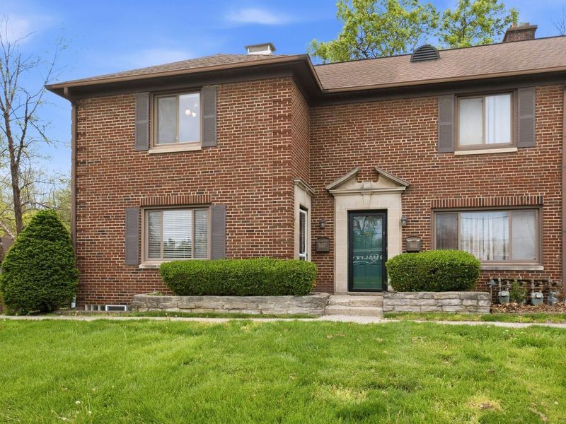 4065 Indianola Avenue, Unit 2A, Columbus, OH 43214 Photo 3