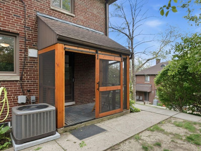 4065 Indianola Avenue, Unit 2A, Columbus, OH 43214 Photo 8