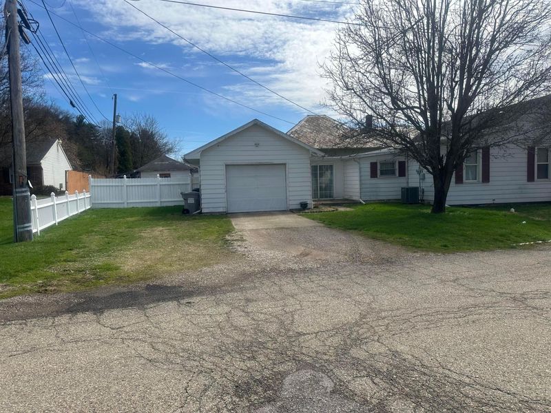 996 3rd Street , Logan, OH 43138 Photo 2