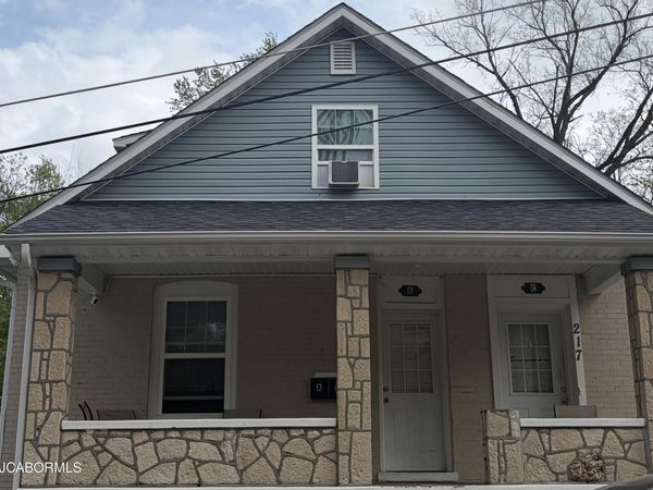 217 BENTON STREET, Jefferson City, MO 65101