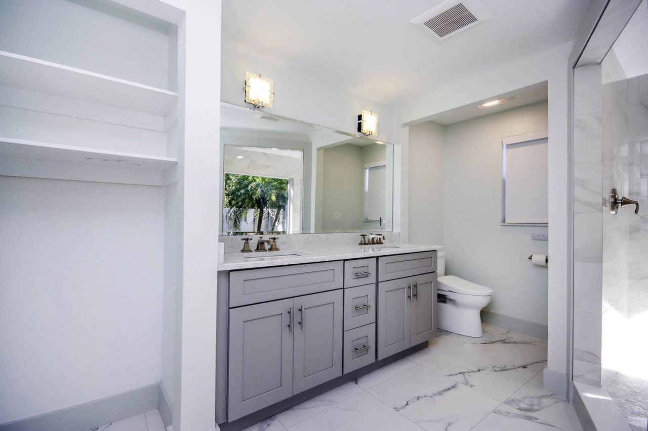 1054 Blue Heron Dr, Sanibel, FL 33957 Photo