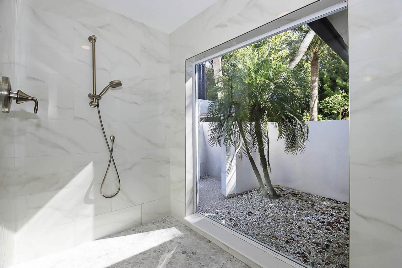 1054 Blue Heron Dr, Sanibel, FL 33957 Photo