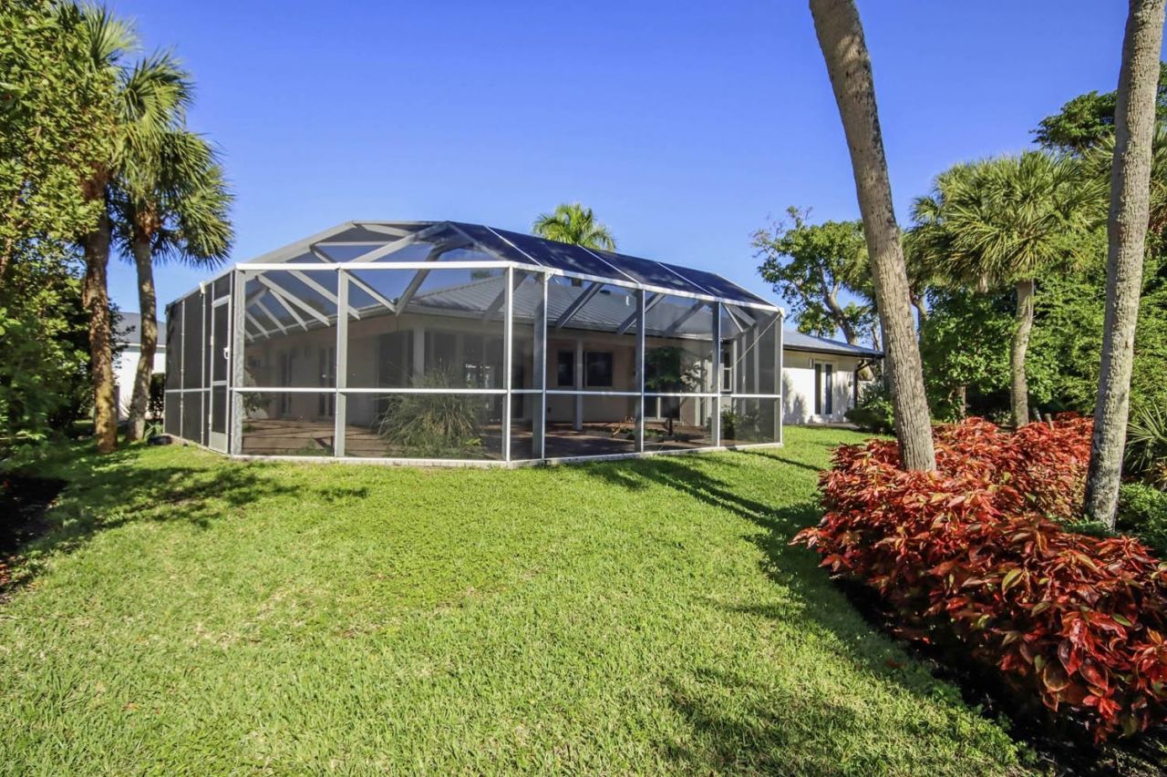 1054 Blue Heron Dr, Sanibel, FL 33957 Photo