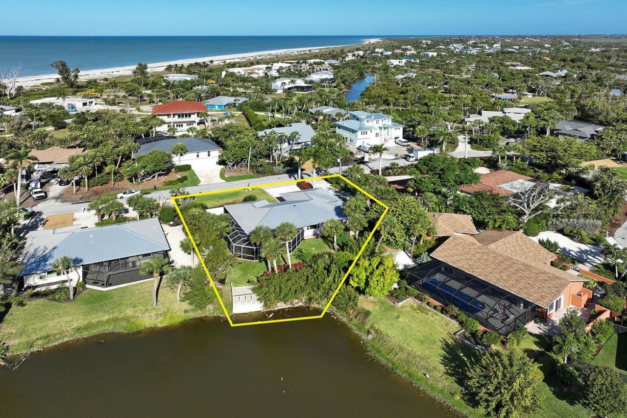 1054 Blue Heron Dr, Sanibel, FL 33957 Photo