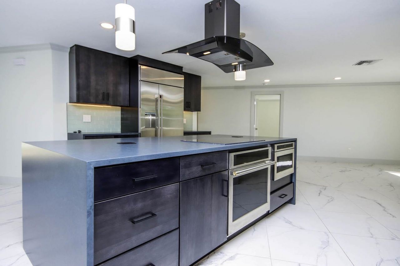 1054 Blue Heron Dr, Sanibel, FL 33957 Photo