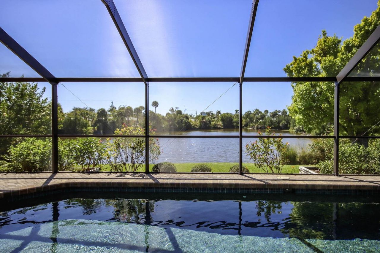 1066 Blue Heron Dr, Sanibel, FL 33957 Photo