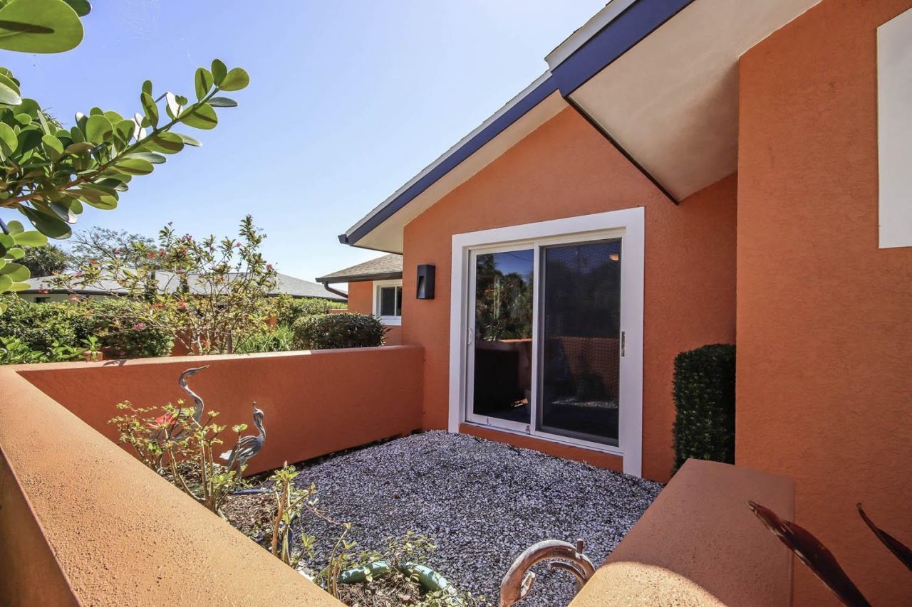 1066 Blue Heron Dr, Sanibel, FL 33957 Photo