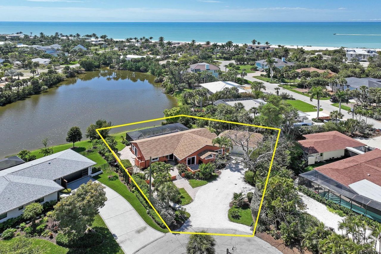1066 Blue Heron Dr, Sanibel, FL 33957 Photo