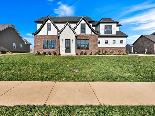 2457 Ellsworth Dr , Clarksville, TN 37043