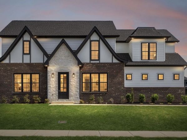 2457 Ellsworth Dr, Clarksville, TN 37043