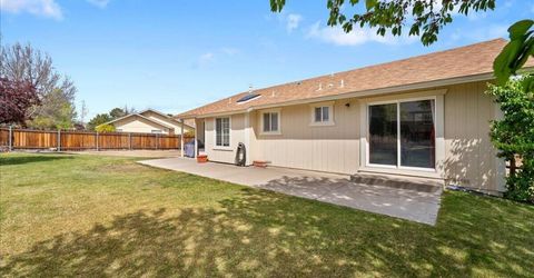 1053 Turtledove Court, Sparks, NV 89441 Photo