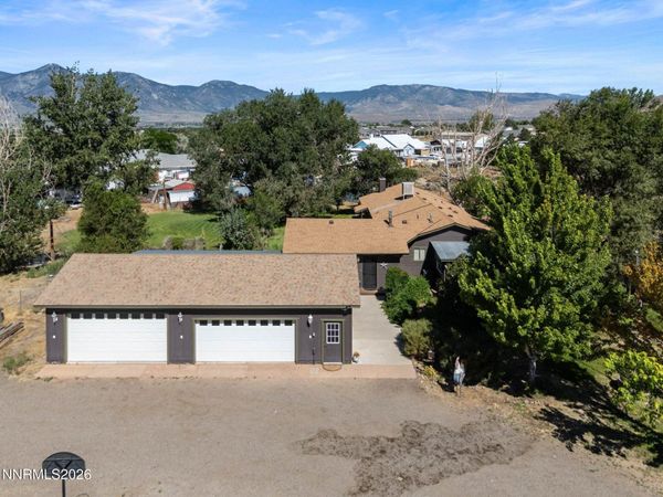2530 Henning Lane, Minden, NV 89423
