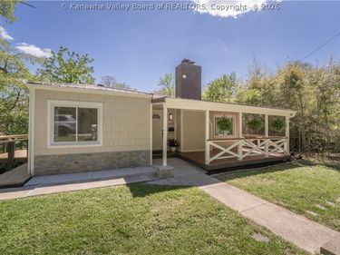 683 Forest Circle, South Charleston, WV 25303