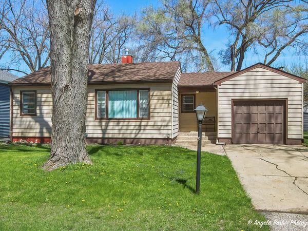 510 Sunrise Drive , McHenry, IL 60051