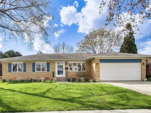 1036 Clark Lane , Des Plaines, IL 60016