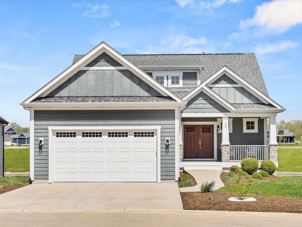 12 Waterside Way , Ottawa, IL 61350