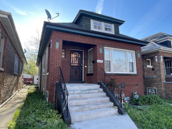 12239 S Parnell Avenue , Chicago, IL 60628