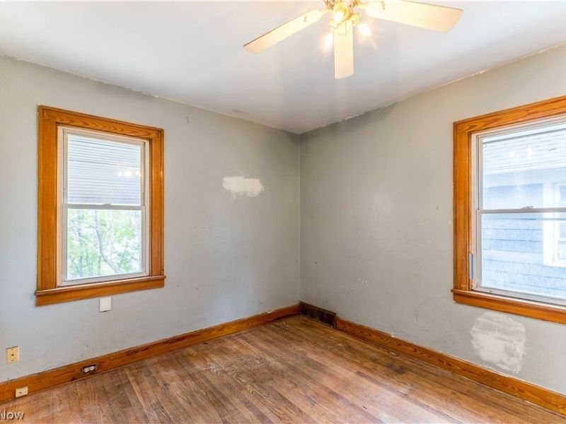 16007 Huntmere Avenue, Cleveland, OH 44110 Photo 15