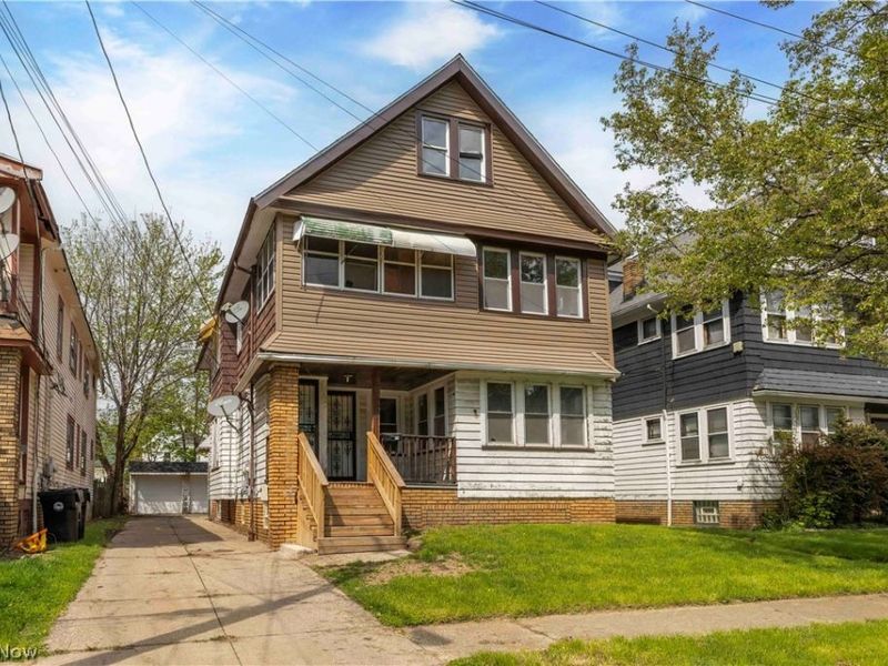 16007 Huntmere Avenue, Cleveland, OH 44110 Photo 2