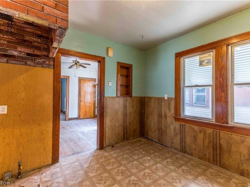 16007 Huntmere Avenue, Cleveland, OH 44110 Photo 21