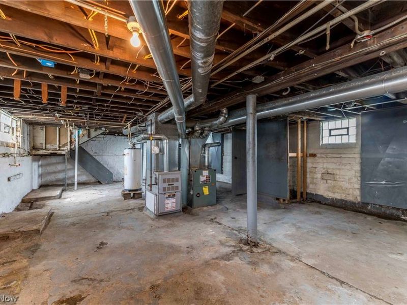 16007 Huntmere Avenue, Cleveland, OH 44110 Photo 40