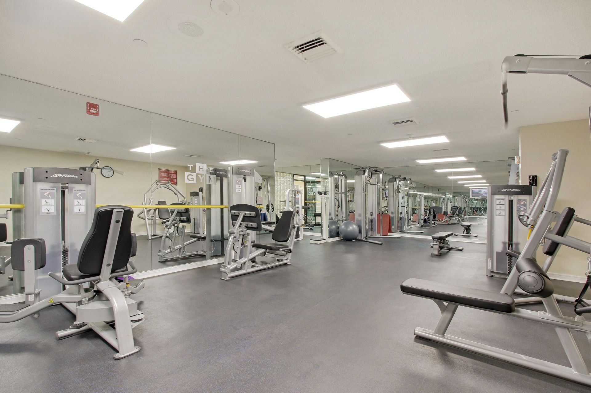 4100 N Ocean Drive, Unit 304, Riviera Beach, FL 33404 Photo