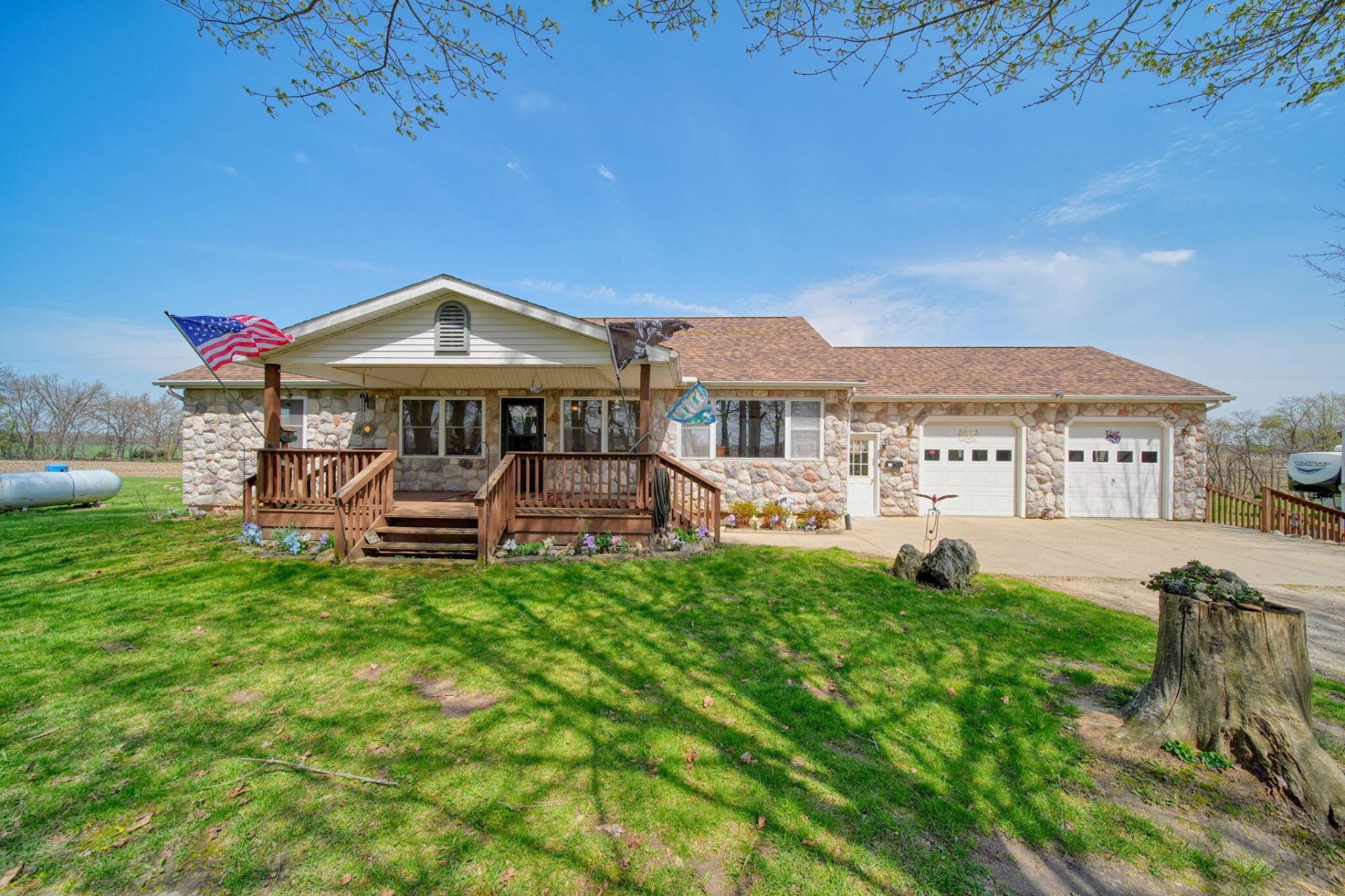 14912 Devereaux Road, Albion, MI 49224 Main Photo