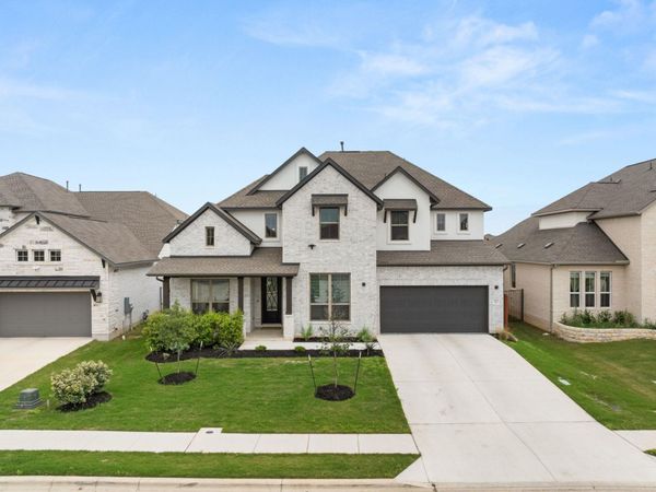 372 Hollister DR, Liberty Hill, TX 78642
