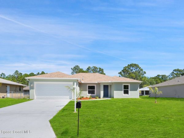 598 Harrisburg Street SW , Palm Bay, FL 32908