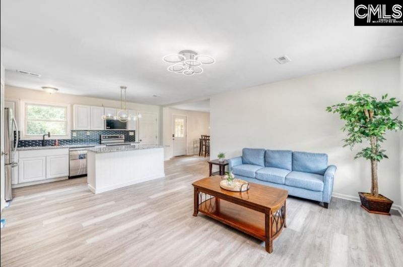 1091 Spring Plains Road  Photo 5