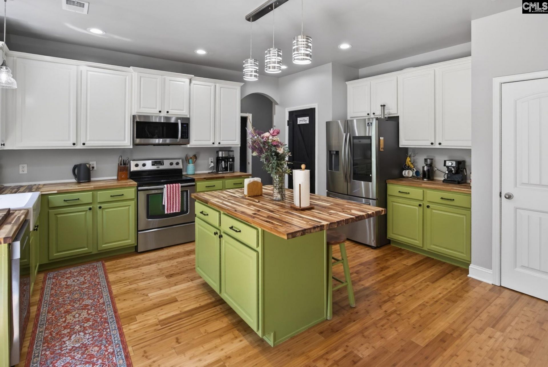 221 Allenbrooke Drive Photo 16
